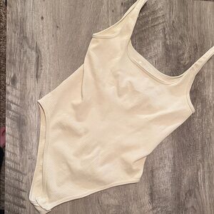 Cream OQQ Women’s Bodysuit